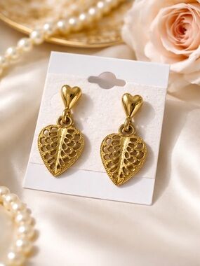 Vintage Gold Tone Heart Filigree Leaf Dangle Earrings Post Back Romantic